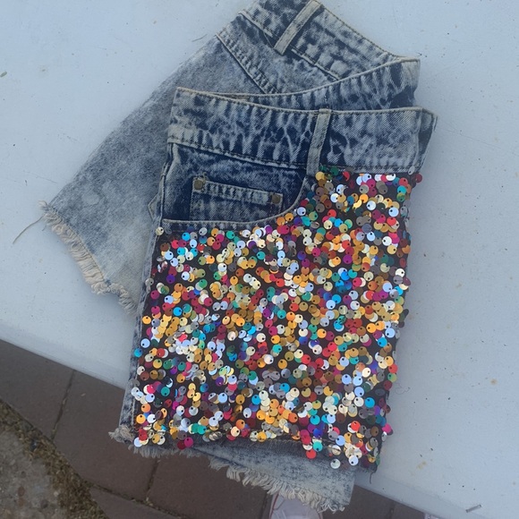 Hot and Delicious Sequenced Shorts - Picture 3 of 3